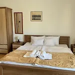 Guszti *