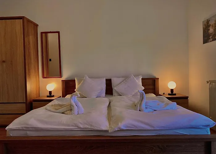 Quarto em Acomodações Particulares Guszti *